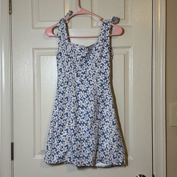 Altar'd State Blue and White Floral Sundress - Picture 5 of 10